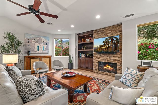 226 Canyon Circle, Palm Springs, CA 92264