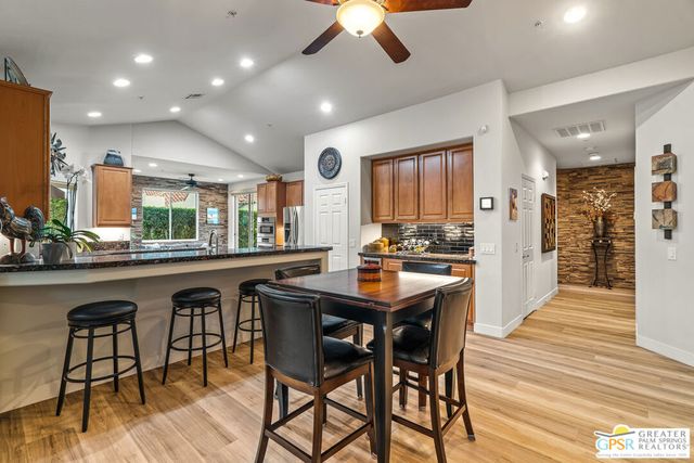 226 Canyon Circle, Palm Springs, CA 92264