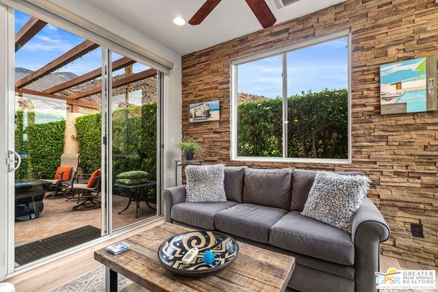 226 Canyon Circle, Palm Springs, CA 92264