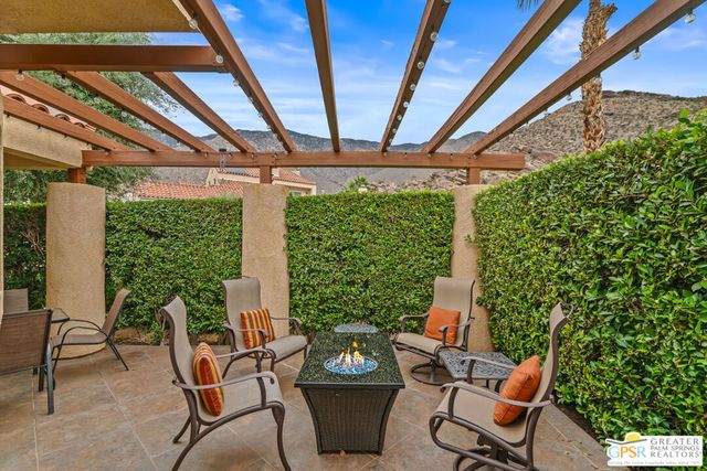 226 Canyon Circle, Palm Springs, CA 92264