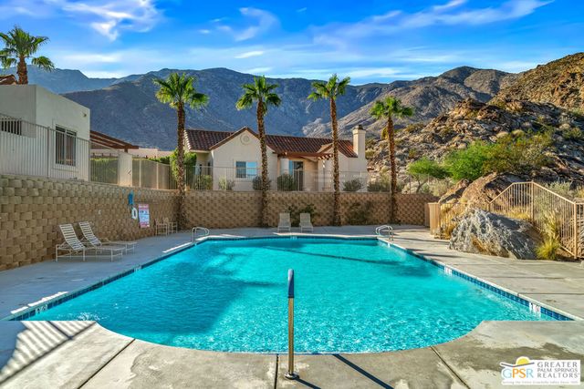 226 Canyon Circle, Palm Springs, CA 92264