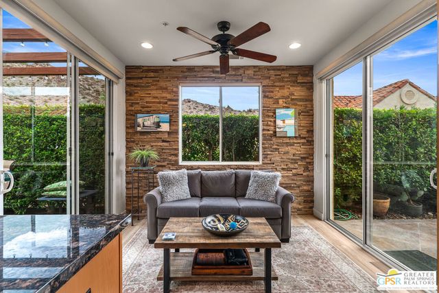 226 Canyon Circle, Palm Springs, CA 92264