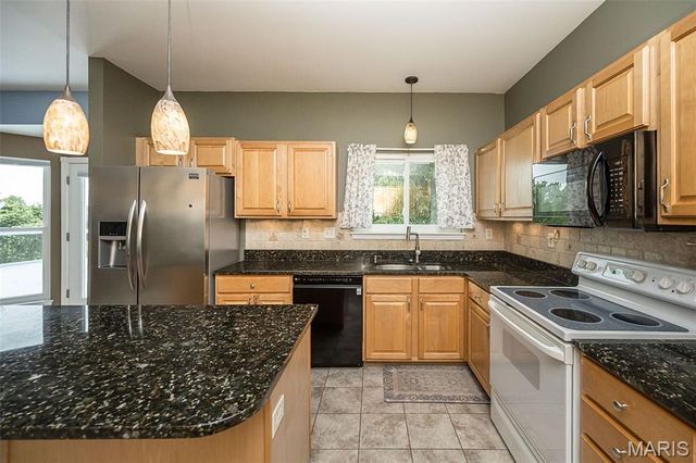 2805 Pomme Meadows Drive, Arnold, MO 63010