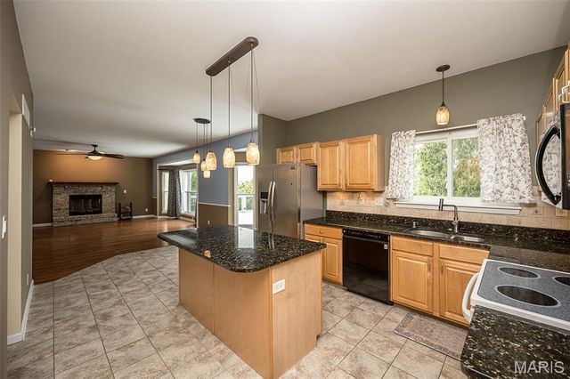 2805 Pomme Meadows Drive, Arnold, MO 63010