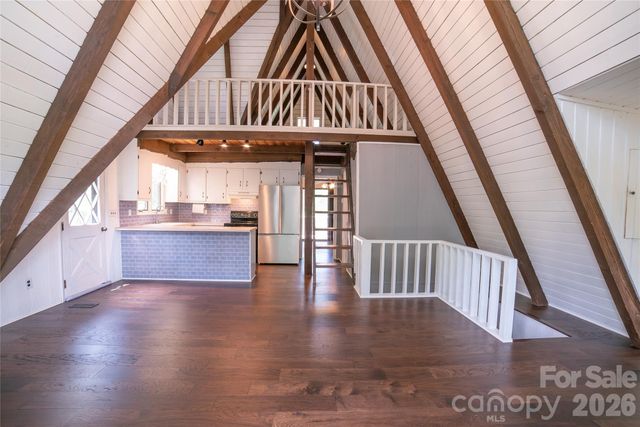 3555 Majestic View Place, Lenoir, NC 28645