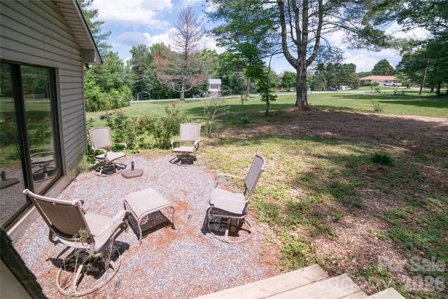 3555 Majestic View Place, Lenoir, NC 28645