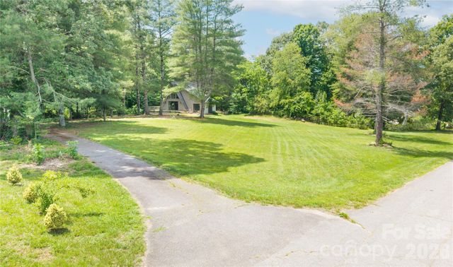 3555 Majestic View Place, Lenoir, NC 28645