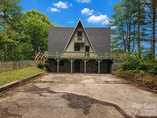 3555 Majestic View Place, Lenoir, NC 28645