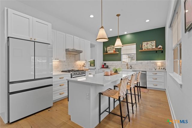 415 Alexander Avenue, New Braunfels, TX 78130