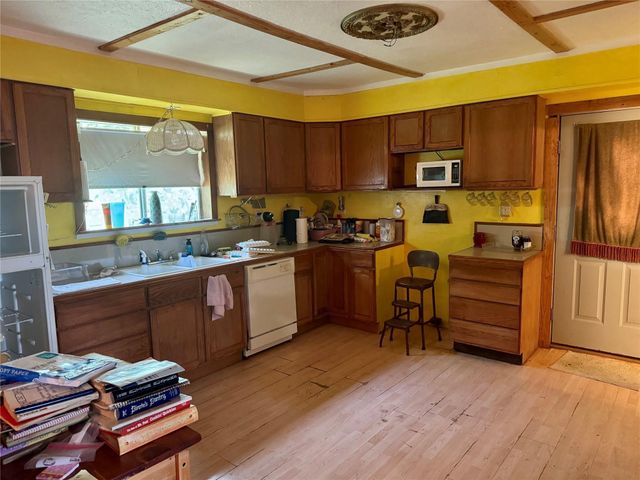 385 Ole Long Pull Road, Livingston, TX 77351