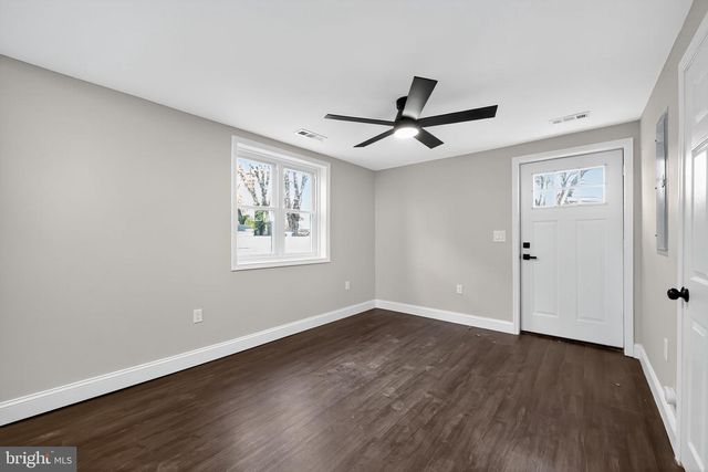 1556 SUMMIT ST, Marcus Hook, PA 19061