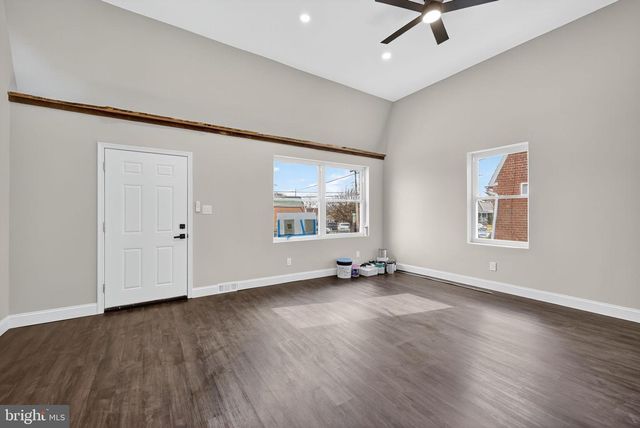 1556 SUMMIT ST, Marcus Hook, PA 19061