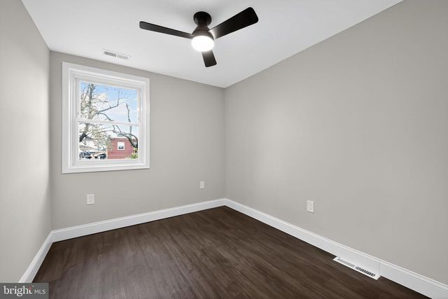 1556 SUMMIT ST, Marcus Hook, PA 19061