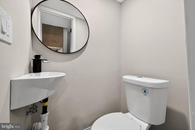 1556 SUMMIT ST, Marcus Hook, PA 19061