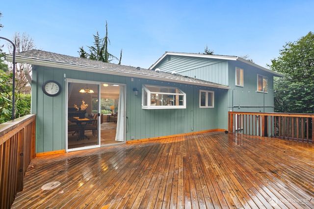 15806 SE 172nd Place, Renton, WA 98058