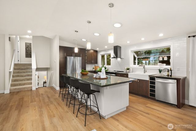 15806 SE 172nd Place, Renton, WA 98058