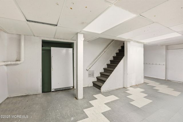 637 6th Street, Lakewood, NJ 08701