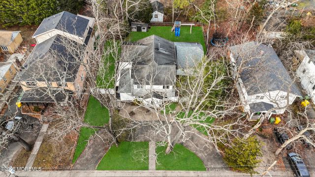 637 6th Street, Lakewood, NJ 08701