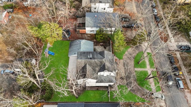 637 6th Street, Lakewood, NJ 08701