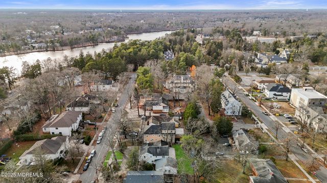 637 6th Street, Lakewood, NJ 08701