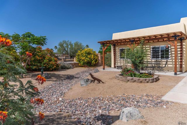 11686 S Glenwood Ave, Yuma, AZ 85367