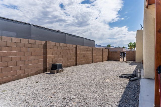 11686 S Glenwood Ave, Yuma, AZ 85367
