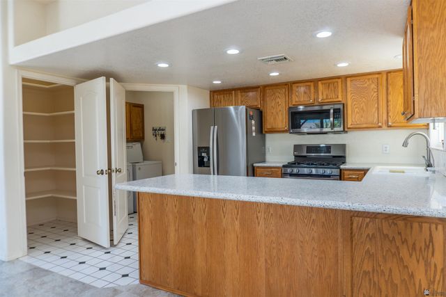 11686 S Glenwood Ave, Yuma, AZ 85367