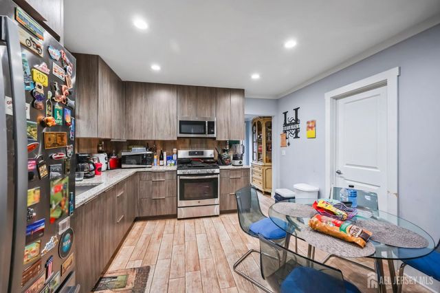 74 Wyoming Avenue, Spotswood, NJ 08884