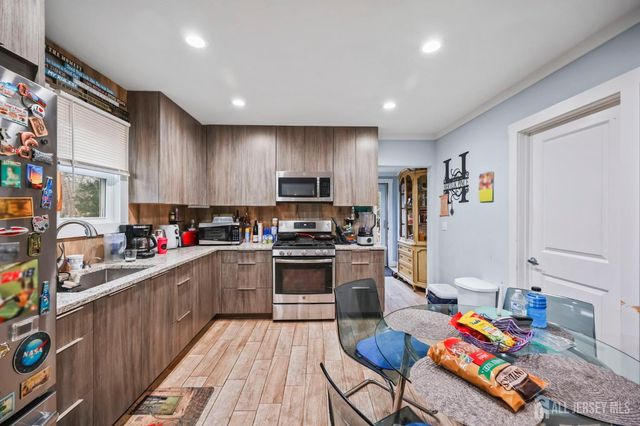 74 Wyoming Avenue, Spotswood, NJ 08884