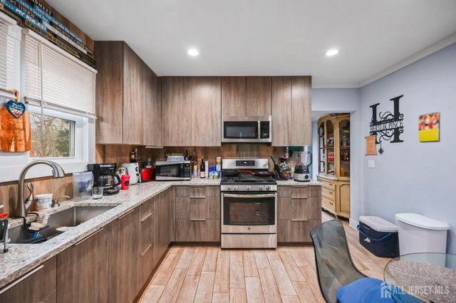 74 Wyoming Avenue, Spotswood, NJ 08884