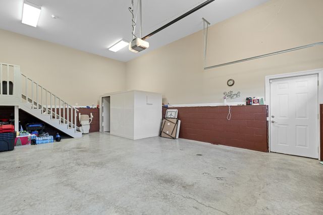 105 Wagners Way, White Bluff, TN 37187