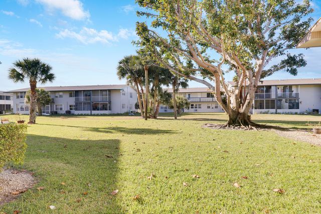 269 Norwich L, West Palm Beach, FL 33417