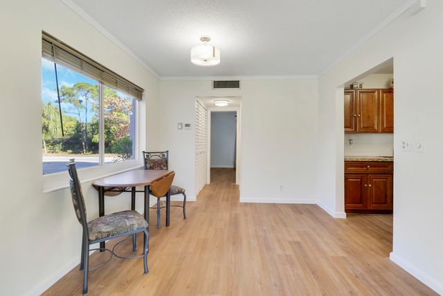 269 Norwich L, West Palm Beach, FL 33417