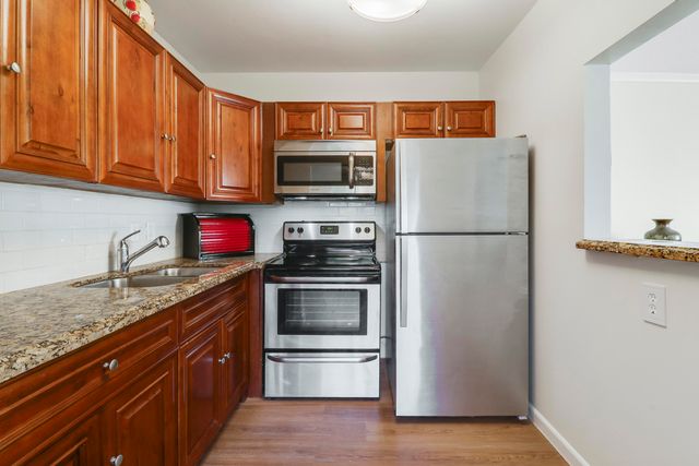 269 Norwich L, West Palm Beach, FL 33417