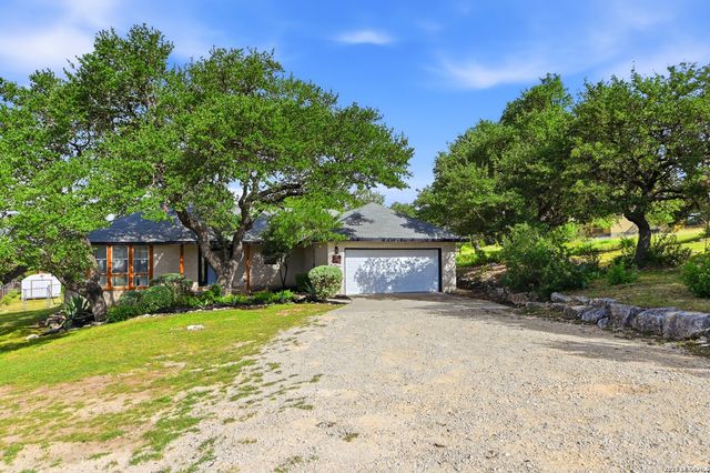 1207 Grand Pass, Canyon Lake, TX 78133