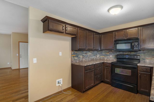 772 S Hackberry Avenue, Nixa, MO 65714