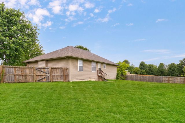 772 S Hackberry Avenue, Nixa, MO 65714