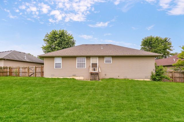 772 S Hackberry Avenue, Nixa, MO 65714