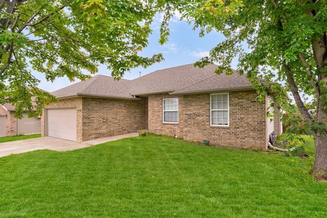 772 S Hackberry Avenue, Nixa, MO 65714