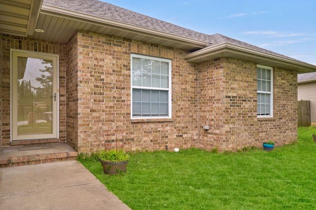 772 S Hackberry Avenue, Nixa, MO 65714