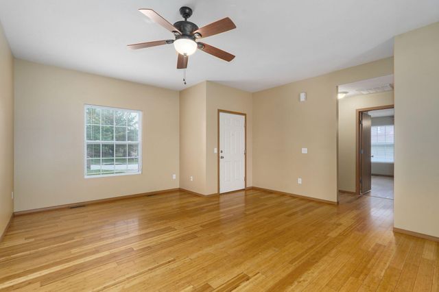 772 S Hackberry Avenue, Nixa, MO 65714