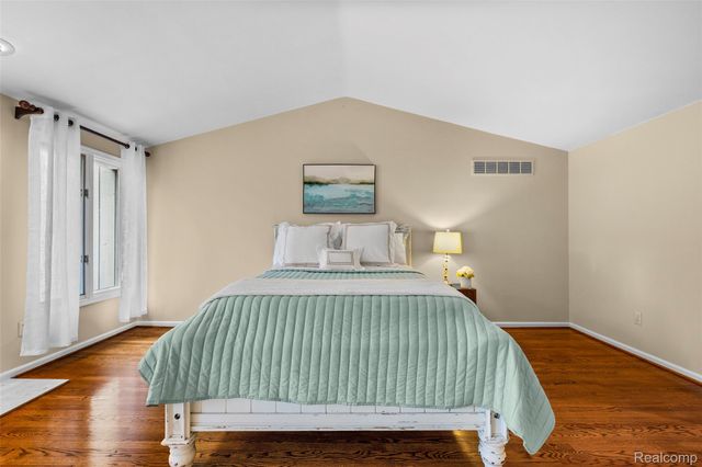 1204 S Timberview Trail, Bloomfield Hills, MI 48304