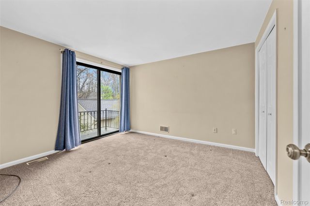 1204 S Timberview Trail, Bloomfield Hills, MI 48304