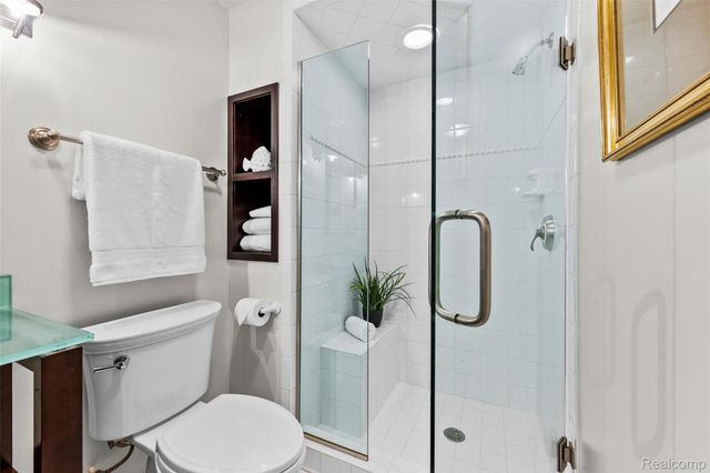 1204 S Timberview Trail, Bloomfield Hills, MI 48304