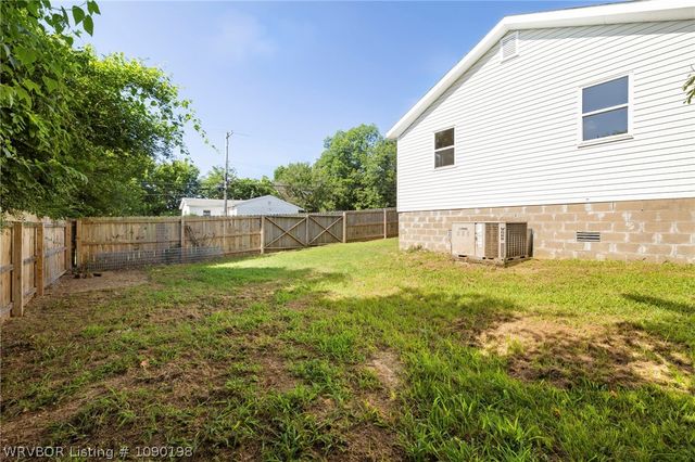 802 Buena Vista Avenue, Van Buren, AR 72956
