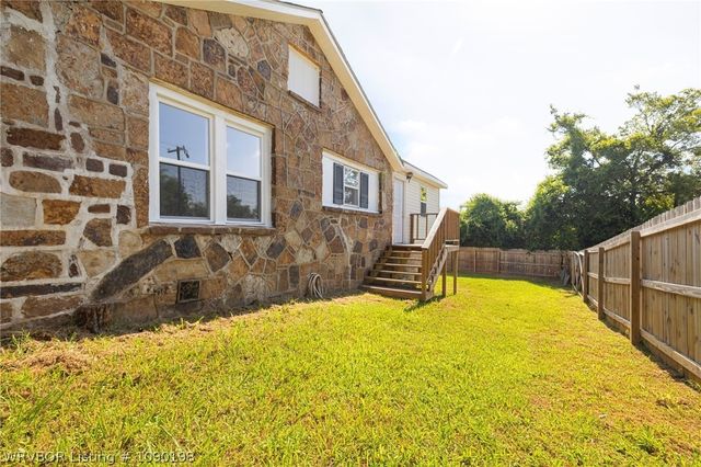 802 Buena Vista Avenue, Van Buren, AR 72956