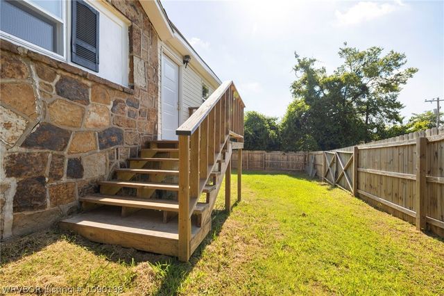 802 Buena Vista Avenue, Van Buren, AR 72956