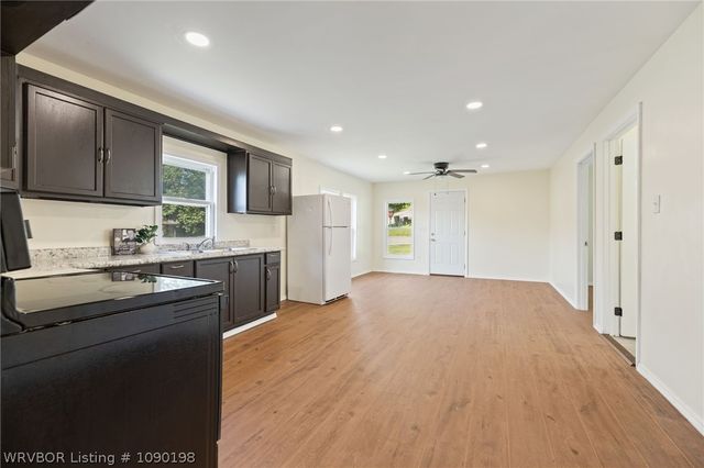 802 Buena Vista Avenue, Van Buren, AR 72956