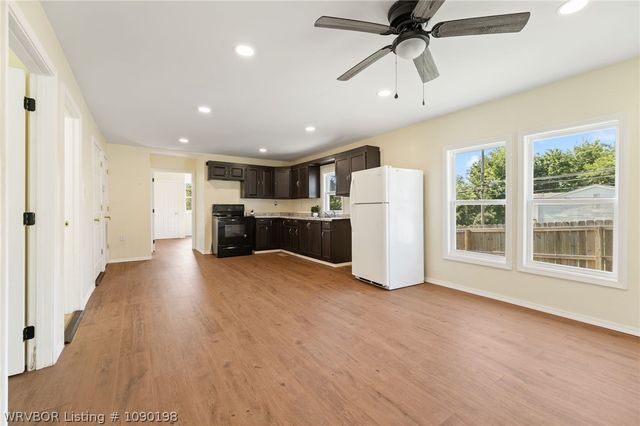 802 Buena Vista Avenue, Van Buren, AR 72956