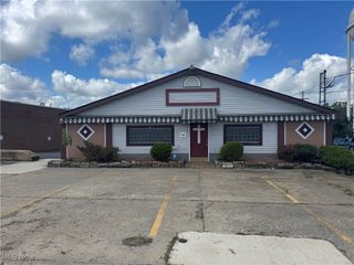 28 Jacobs Road, Youngstown, OH 44505